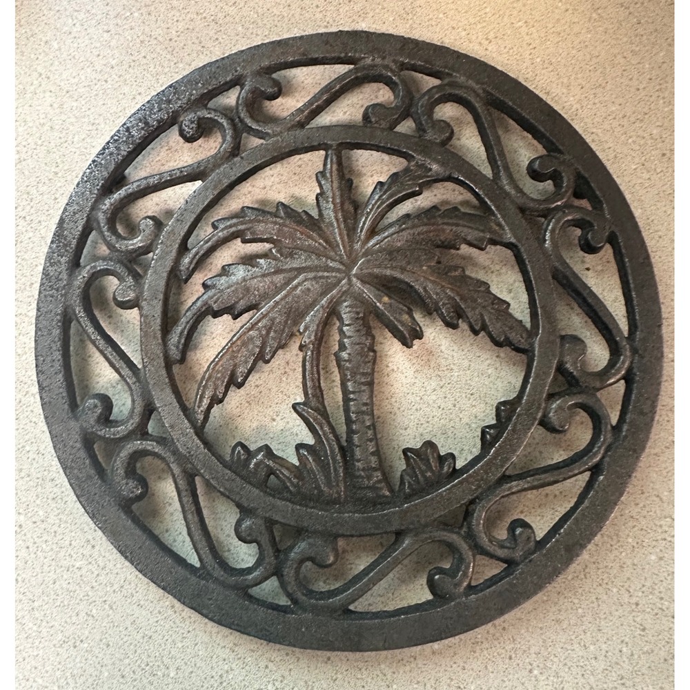Vintage Cast Iron Palm Tree Trivet Round Scrollwork Tropical Coastal  6.75in